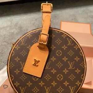 ❌SOLD❌Louis vuitton PETITE BOITE CHAPEAU
